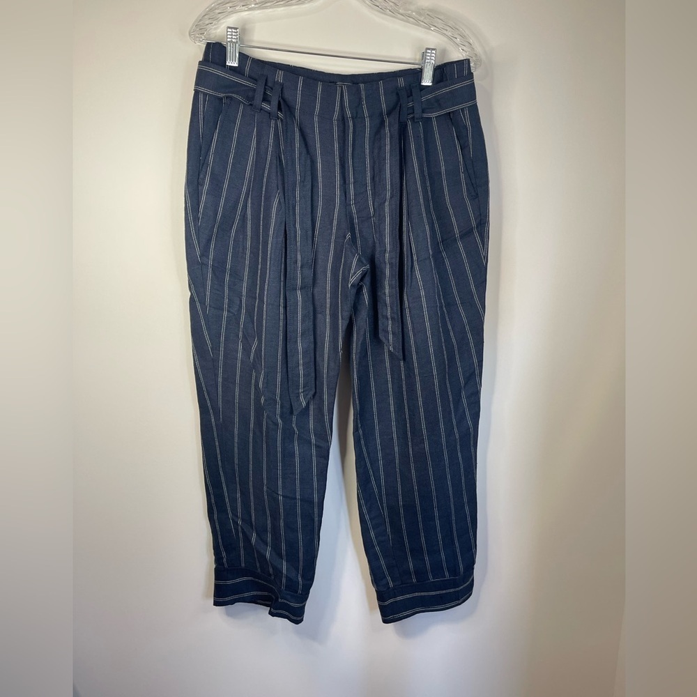 Banana Republic pin striped dress pants.‎